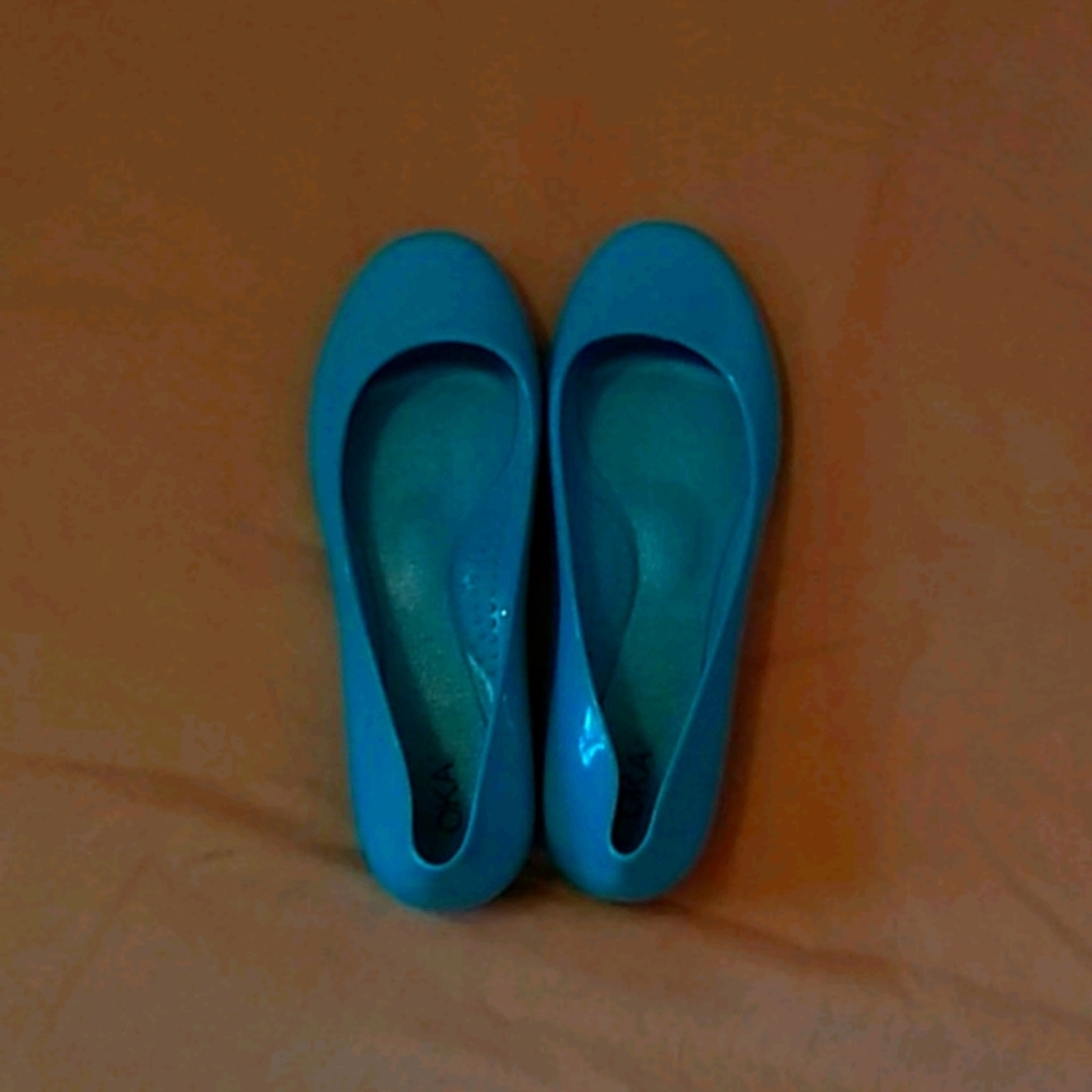 Aqua Oka-B Flats